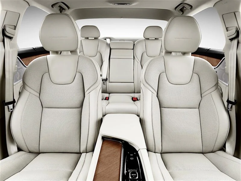 Volvo S90 (2016-2019) interior