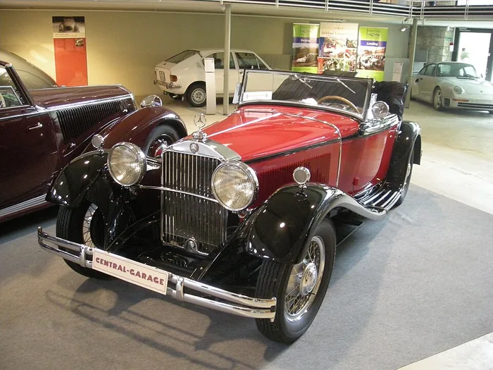 1931 Daimler-Benz Mannheim 370 S cabriolet museum display