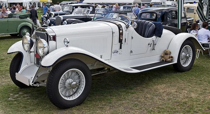 Mercedes-Benz Nurburg Sport Roadster front