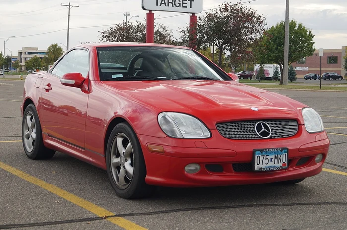 Mercedes-Benz SLK R170 facelift front three-quarter