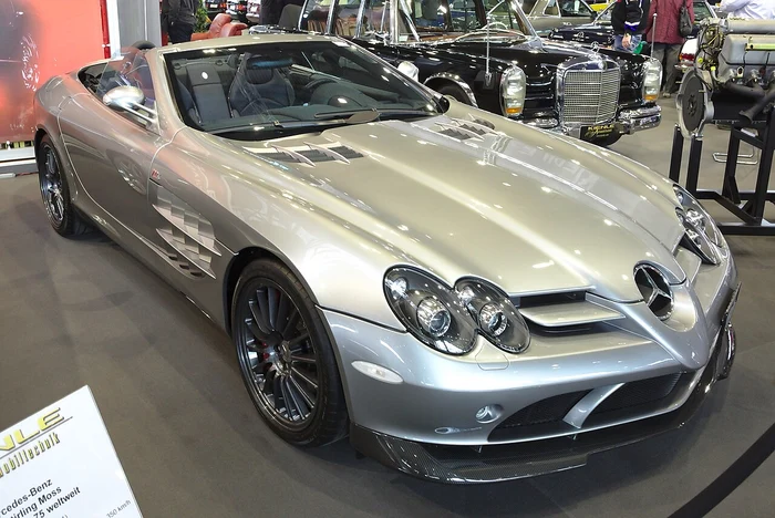 Mercedes-Benz SLR McLaren Roadster side view with soft top