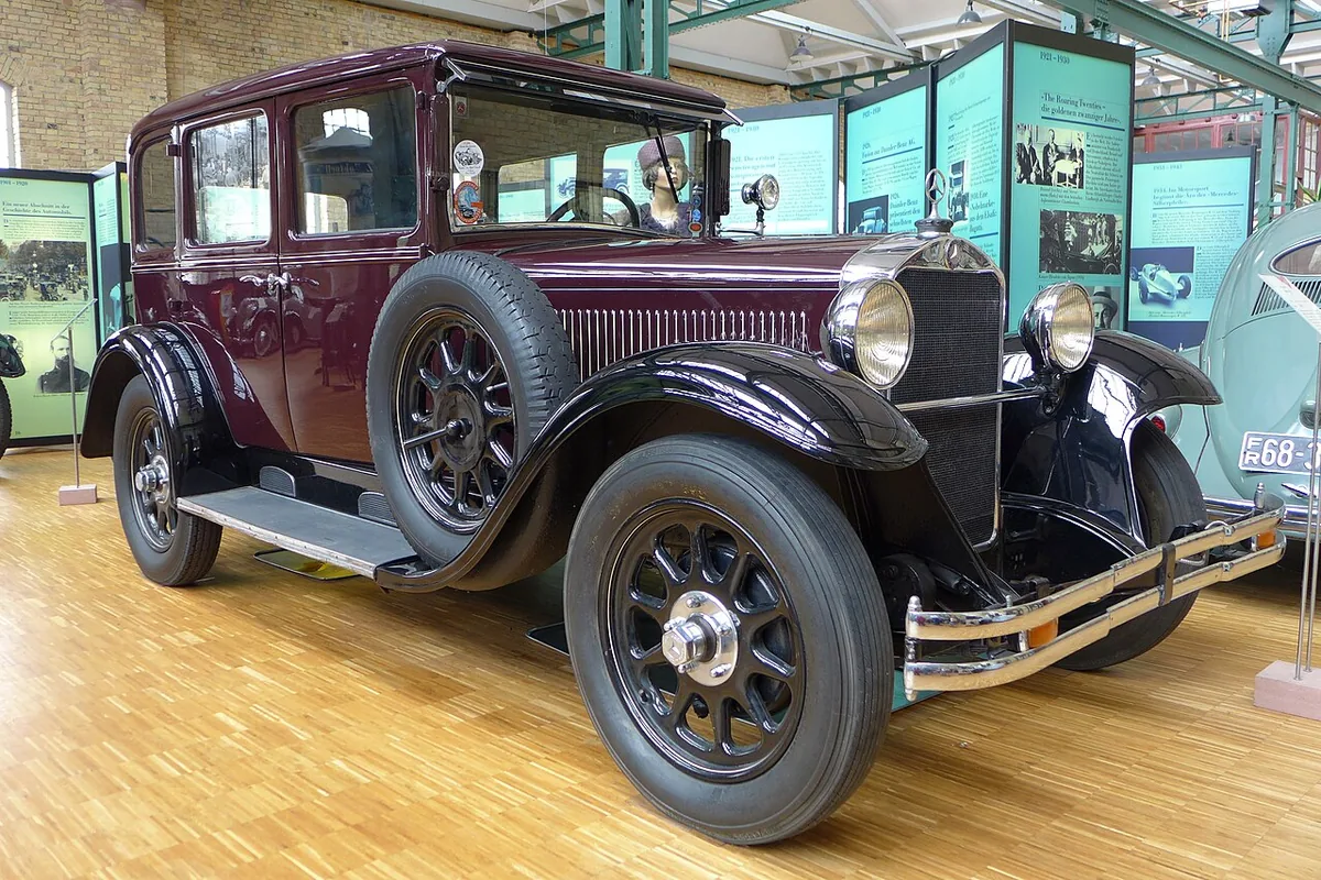 Mercedes-Benz Typ Stuttgart 260 front view
