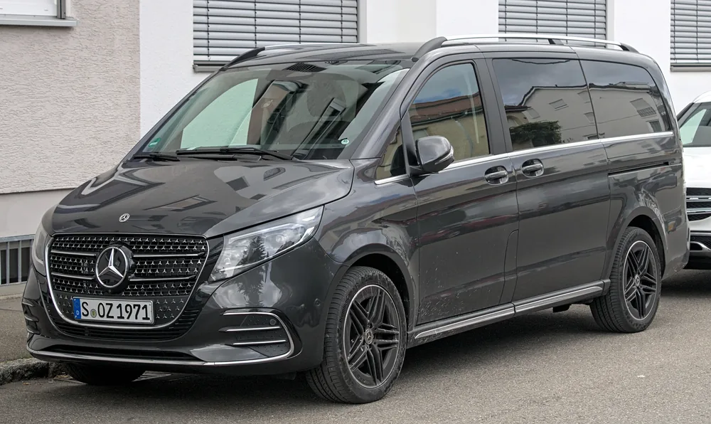 Mercedes-Benz V-Class side profile with dual sliding doors