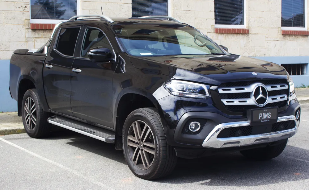 Mercedes-Benz X-Class X250d Power utility side and three-quarter view