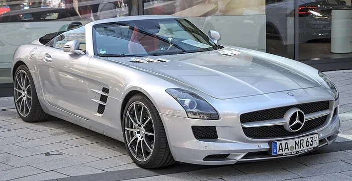 Mercedes-Benz SLS AMG Roadster R197 side view